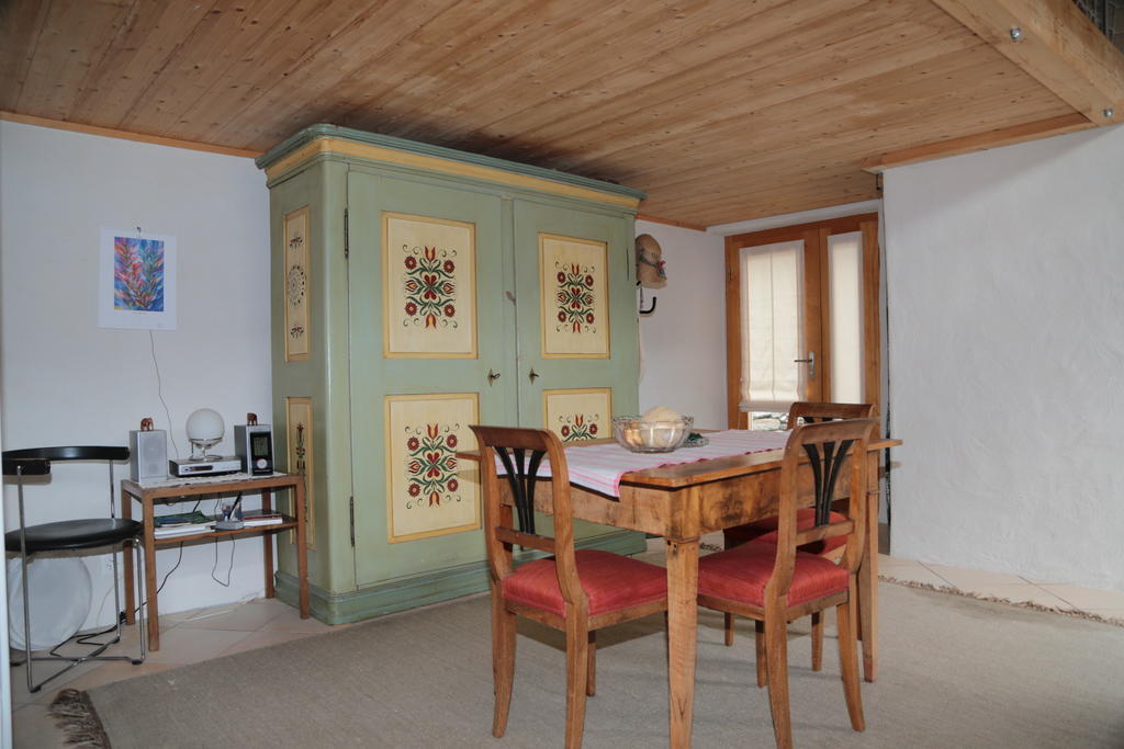 Rustico Lägenhet Verdabbio Rum bild
