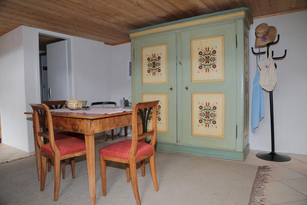 Rustico Lägenhet Verdabbio Rum bild
